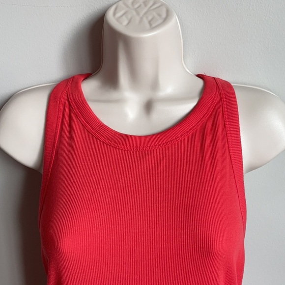NWT Old Navy Active Halter - Picture 2 of 5